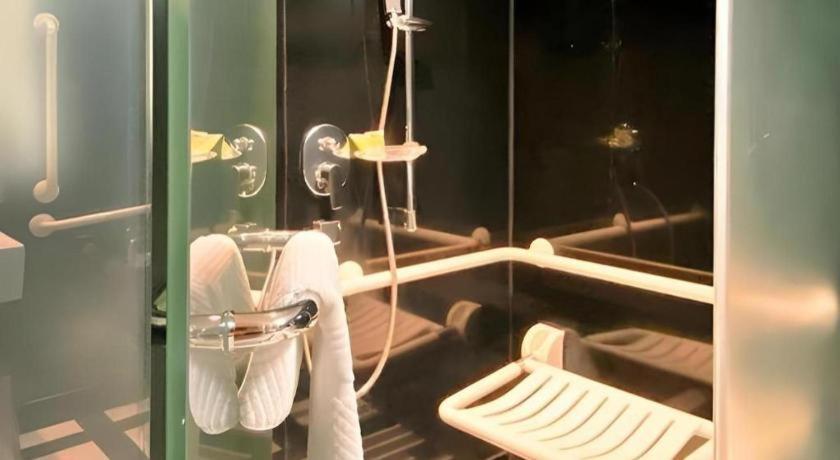 Oasis Avenue-A Gdh Hotel Hongkong Zewnętrze zdjęcie